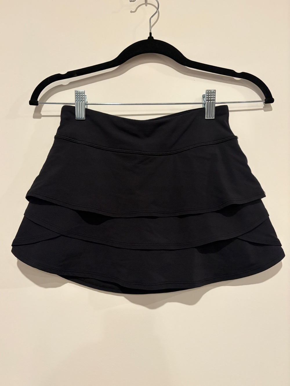 Athleta Girl Size M 8-10 Black Swing Skort Tiered Ruffle Active Tennis Skirt